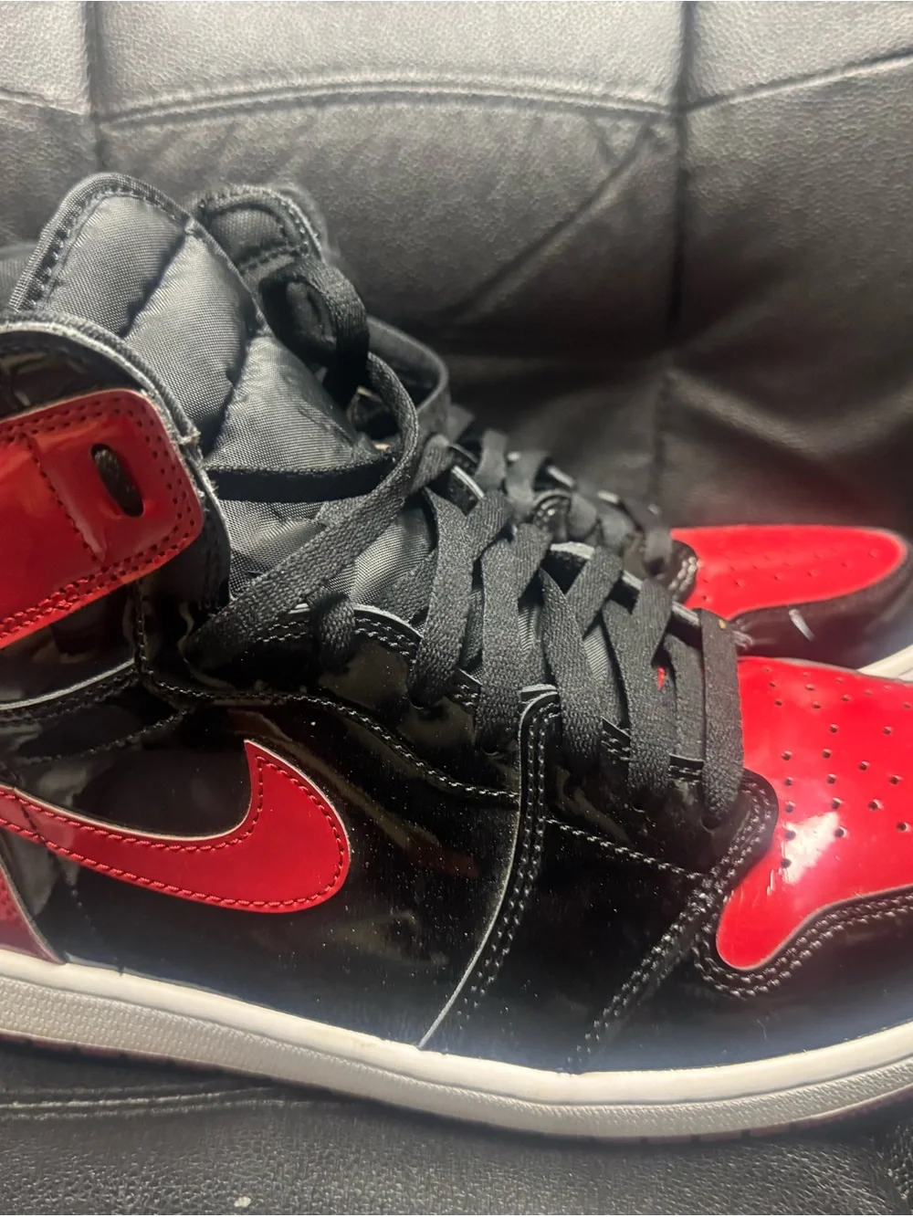 Jordan Men’s Air Jordan 1 High Black/Red Patent Leather